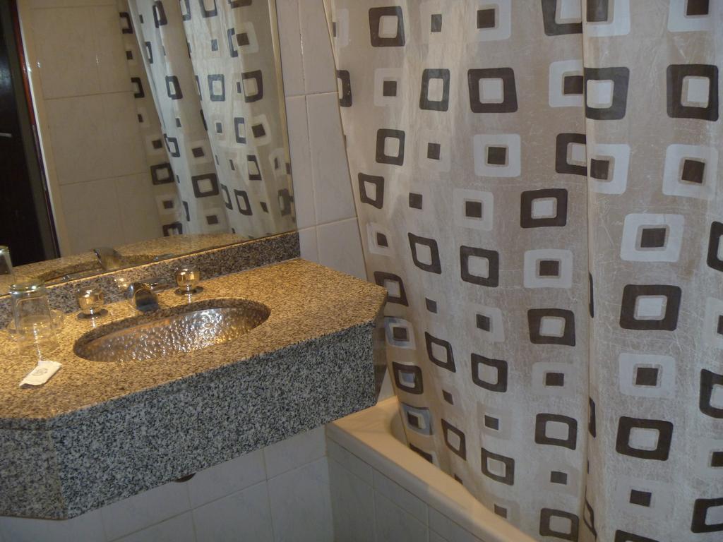 Hotel Turista Buenos Aires Luaran gambar