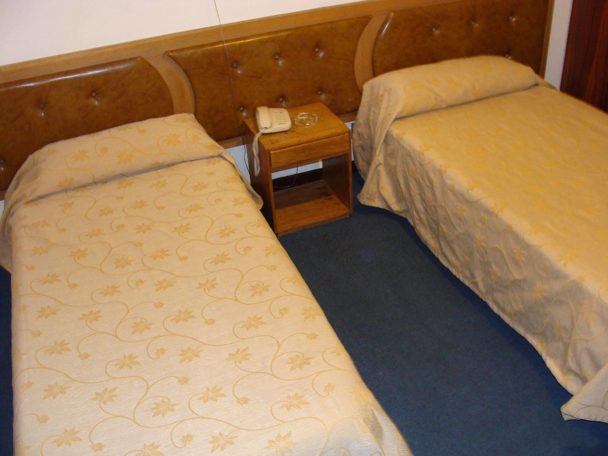 Hotel Turista Buenos Aires Luaran gambar